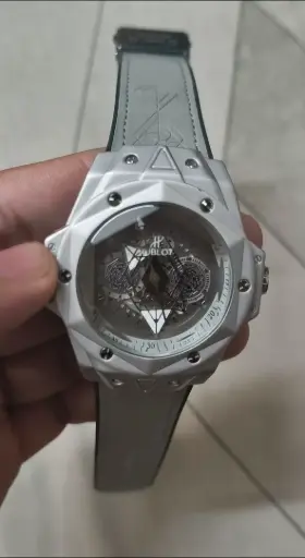 HUBLOT