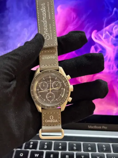 OMEGA_MOONSWATCH