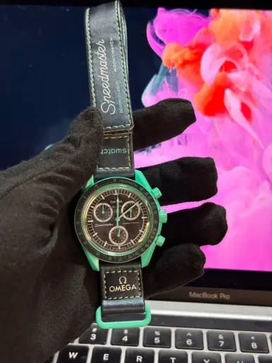 OMEGA_MOONSWATCH