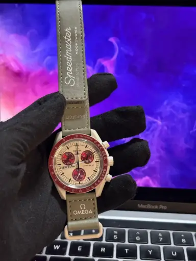 OMEGA_MOONSWATCH